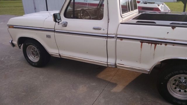 1974 White Ford F-100 U/K