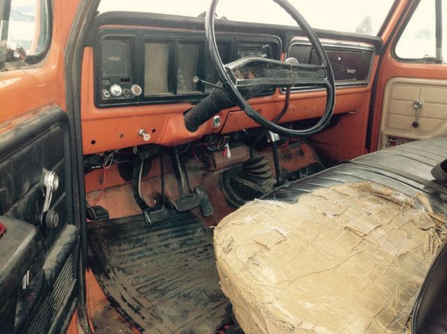 1974 Orange Ford F-250