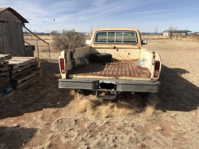 1974 Brown Ford F-250 Standard Cab Pickup