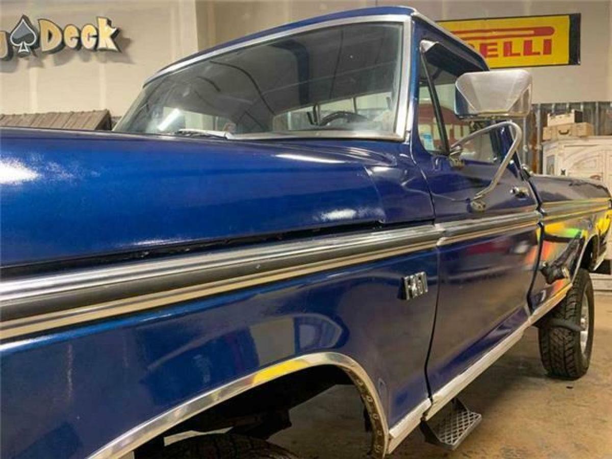 1974 Blue Ford F-250 Pickup Truck