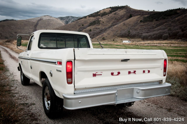 1974 White Ford F-250 Standard Cab Pickup
