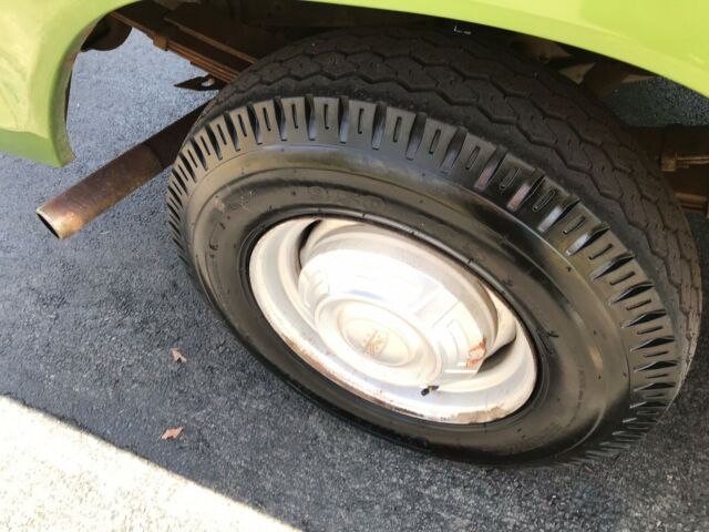 1974 Limestone Green Metallic Ford F-250 Extended Cab Pickup