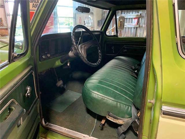 1974 Green Ford F-250 Pickup Truck