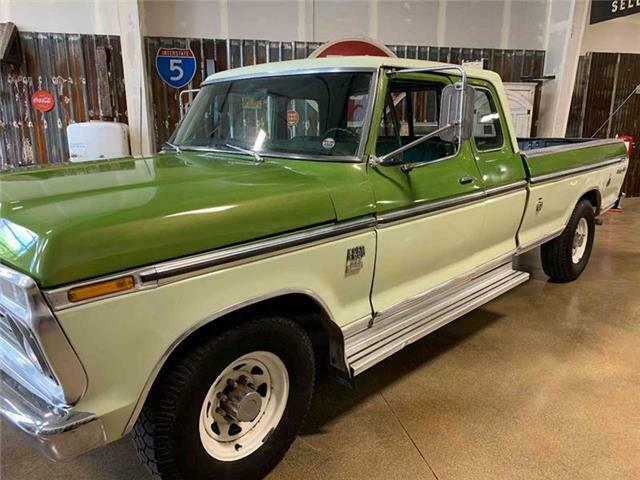 1974 Green Ford F-250 Pickup Truck