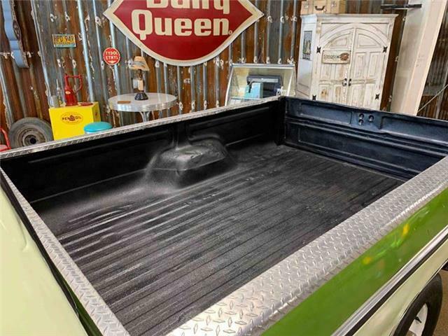 1974 Green Ford F-250 Pickup Truck