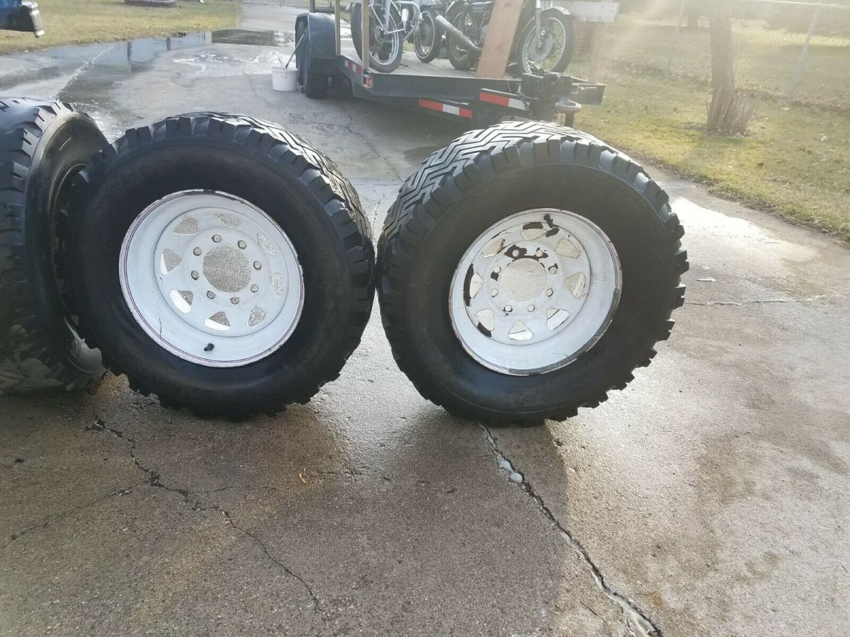 1974 Blue Ford F-250 pickup truck w capped bed