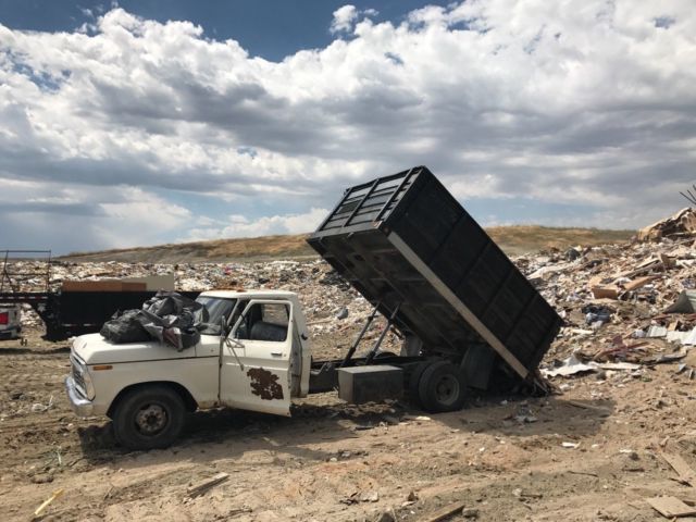 1974 White Ford F-350