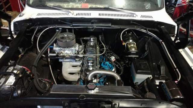 1974 White Ford F-100 Standard Cab Pickup