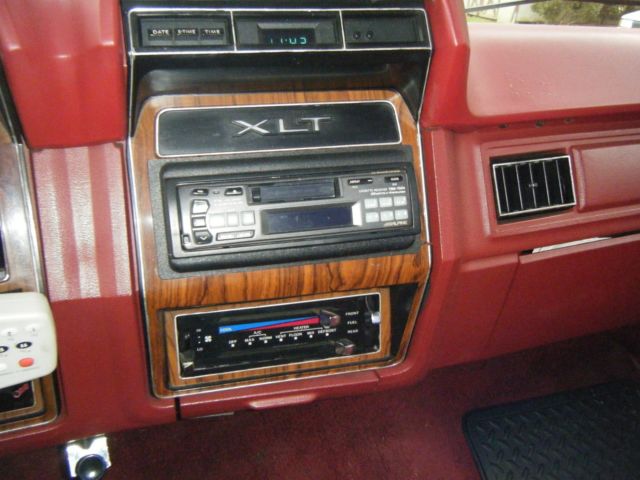 1984 Black Ford F-150 TRUCK