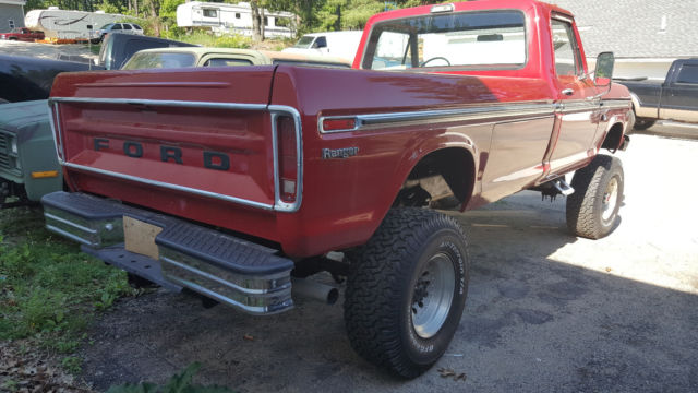 1974 Red Ford F-250