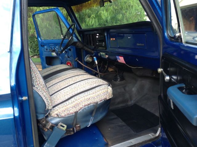 1974 Blue Ford F-250