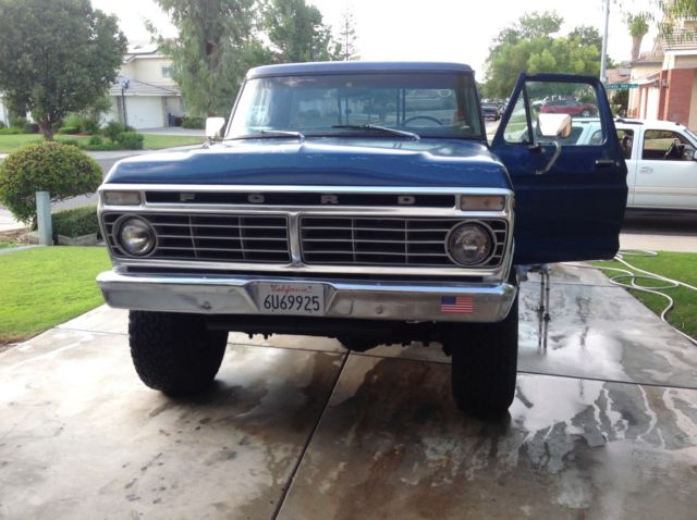 1974 Blue Ford F-250