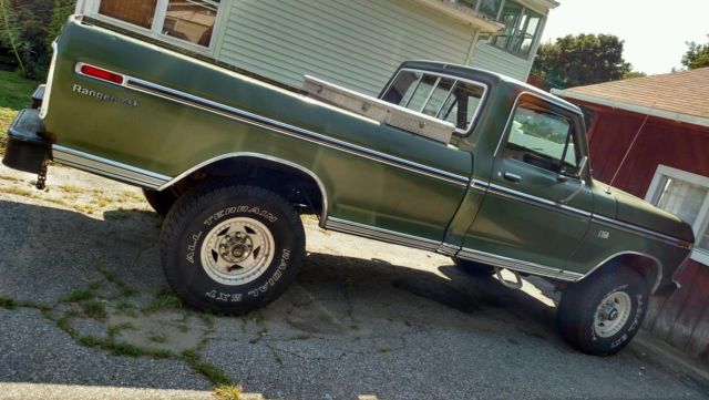 1974 GREEN Ford F-250 Extended Cab Pickup
