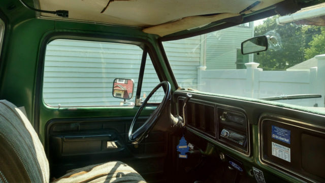 1974 GREEN Ford F-250 Extended Cab Pickup
