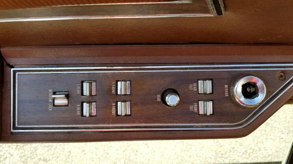 1974 Brown Ford Thunderbird Coupe