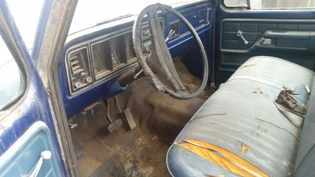 1974 Blue Ford F-100 CUSTOM