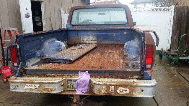 1974 Blue Ford F-100 CUSTOM