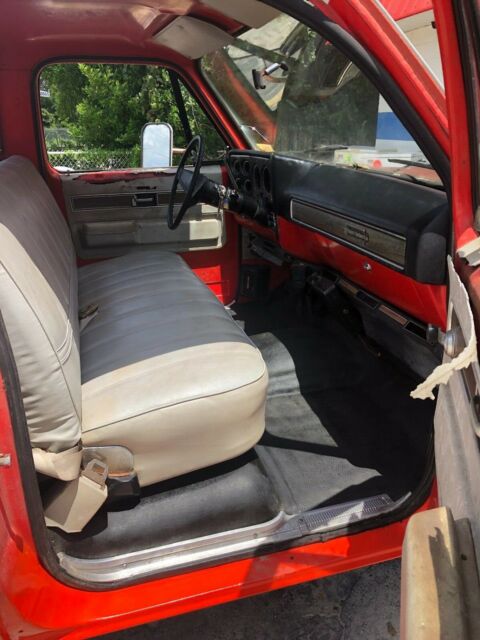 1974 Orange Chevrolet C/K Pickup 2500