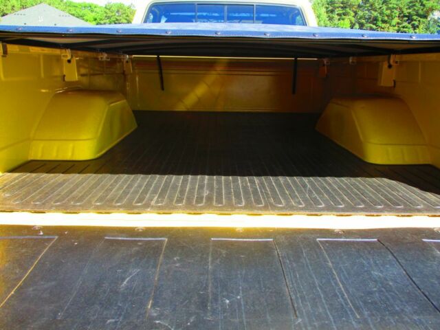 1974 Yellow GMC PICKUP 1500 --