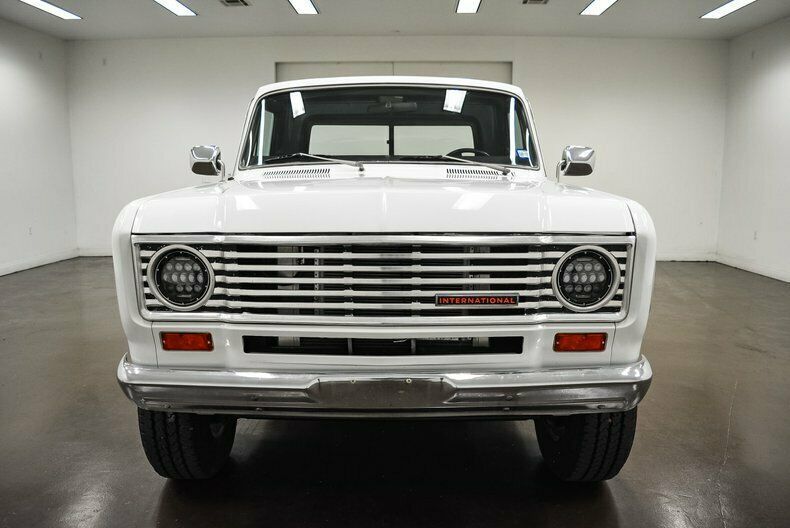 1974 White International 200 Pickup Truck