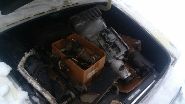 1975 primrose Jaguar XJ