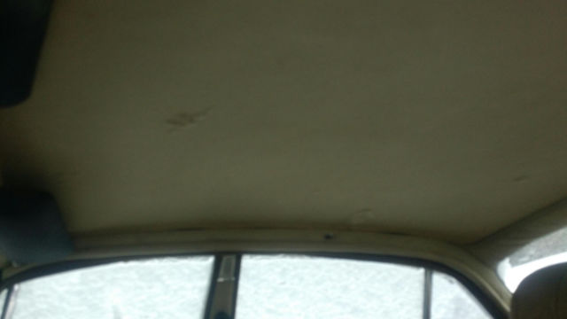 1975 primrose Jaguar XJ