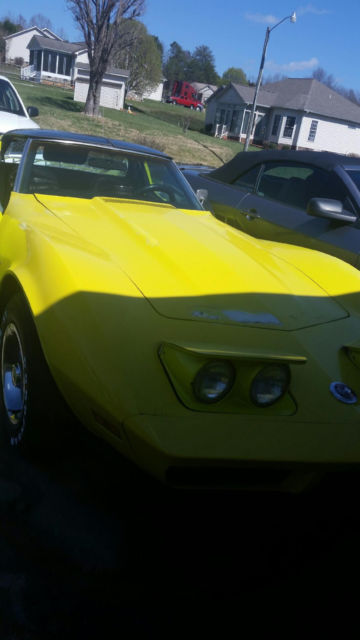 1974 Yellow Chevrolet Corvette Coupe