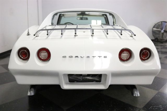 1974 White Chevrolet Corvette