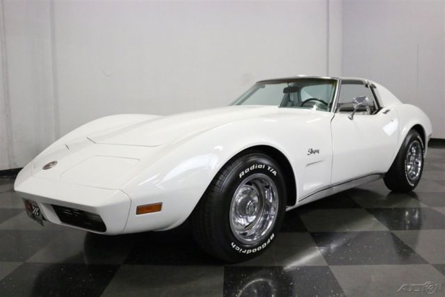 1974 White Chevrolet Corvette