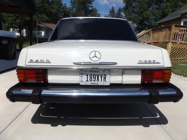 1974 Tan Mercedes-Benz 200-Series Sedan