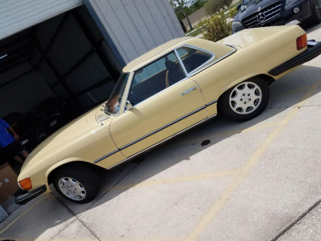 1974 Yellow Mercedes-Benz SL-Class Convertible