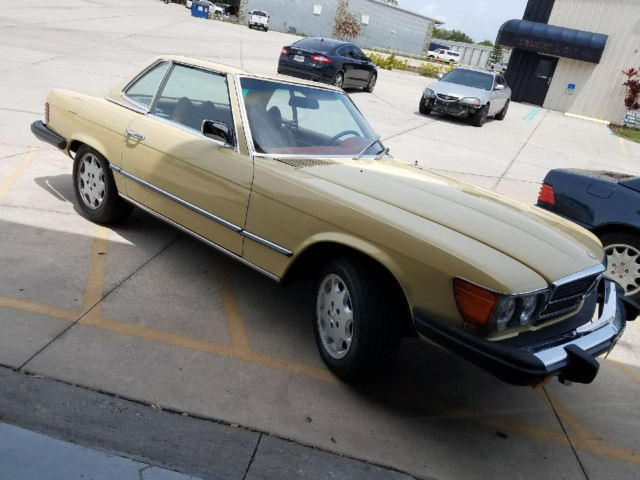 1974 Yellow Mercedes-Benz SL-Class Convertible