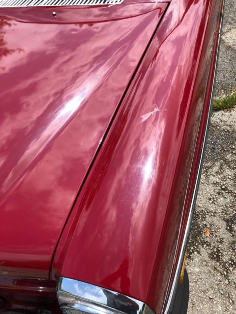 1975 Maroon Mercedes-Benz 300-Series