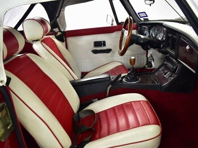 1974 Red MG MGB --