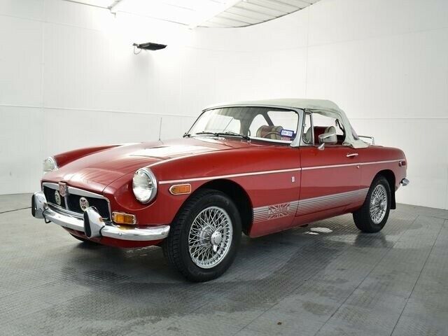 1974 Red MG MGB --