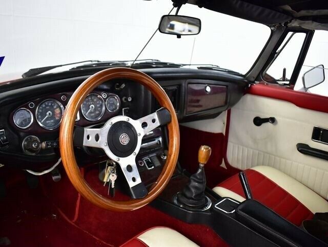 1974 Red MG MGB --