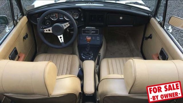 1974 White MG MGB Convertible