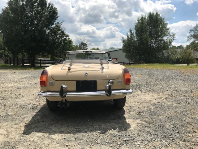 1974 Tan MG MGB Convertible