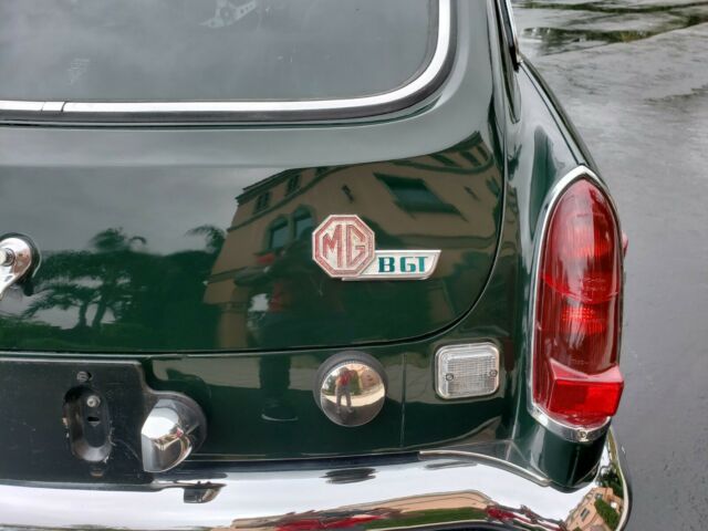 1974 Green MG MGB Coupe