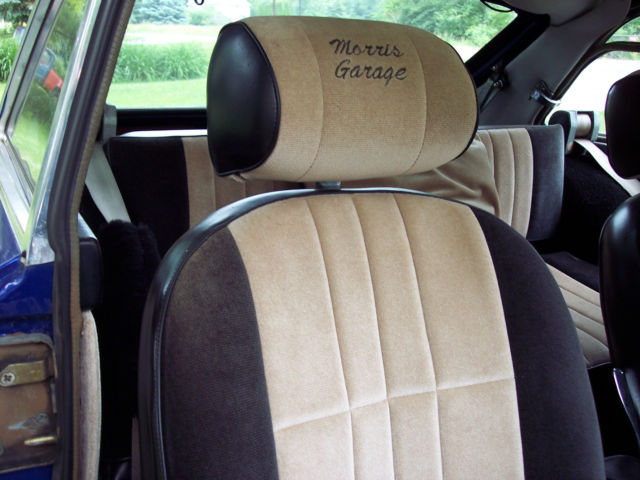 1974 BLUE MG MGB HARDTOP