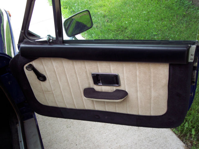 1974 BLUE MG MGB HARDTOP