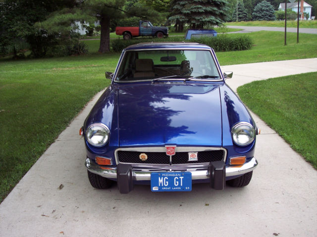1974 BLUE MG MGB HARDTOP