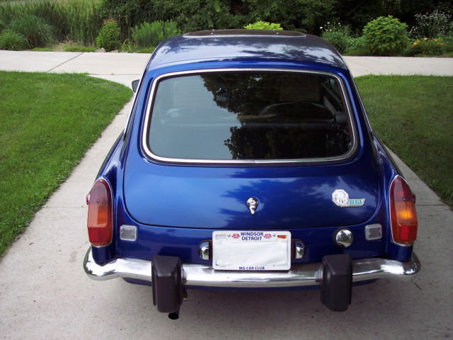 1974 BLUE MG MGB HARDTOP