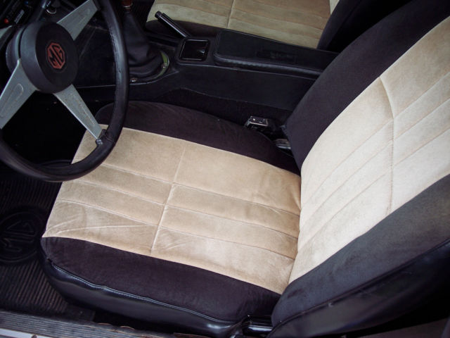 1974 BLUE MG MGB HARDTOP