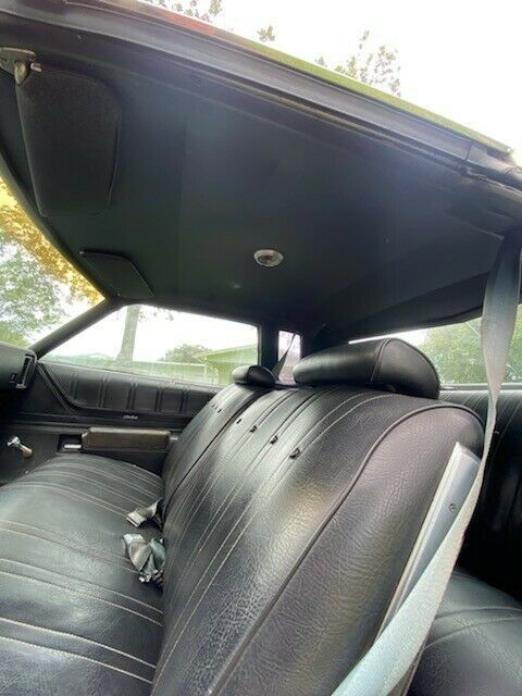 1974 White Chevrolet Monte Carlo Coupe