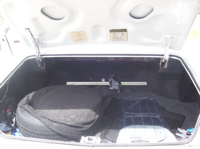 1974 White Oldsmobile Ninety-Eight Sedan