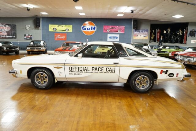 1974 White Oldsmobile Other --