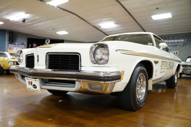 1974 White Oldsmobile Other --