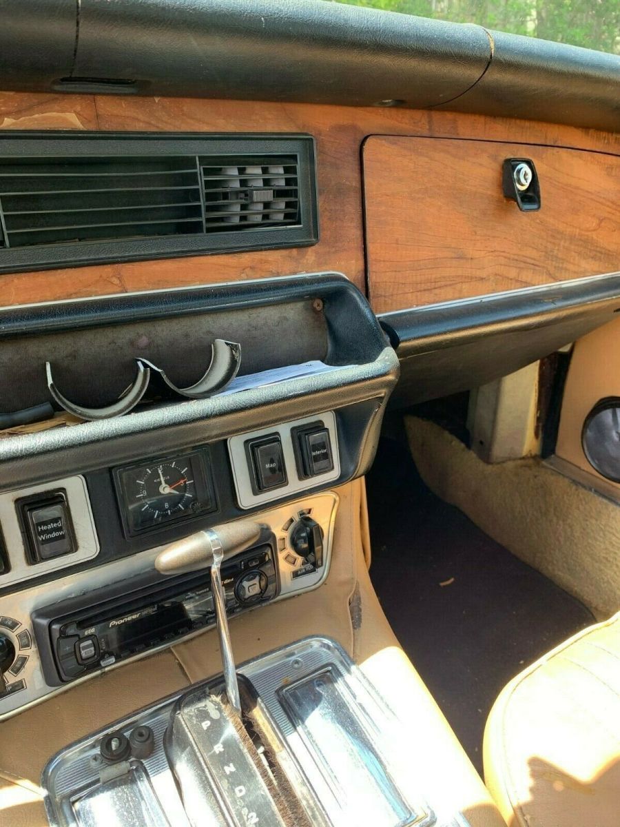 1974 Jaguar XJ6 Sedan