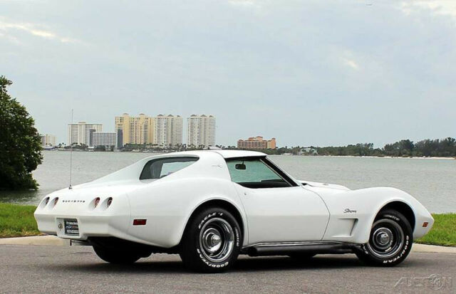 1974 White Chevrolet Corvette